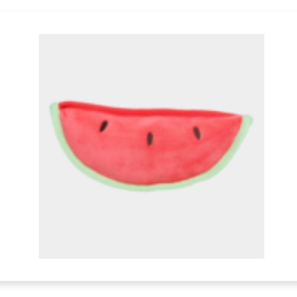 Bark water smellin dog toy 🍉